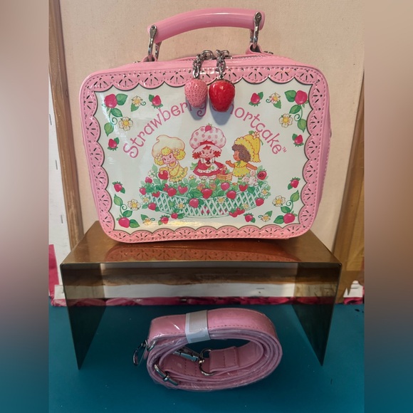 Dolls Kill x Strawberry Shortcake Lunchbox Purse - Picture 13 of 13